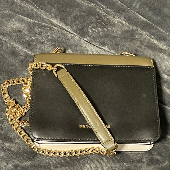 Black Green and White Michael Kors mini with adjustable gold chain. Like new - Picture 2 of 7